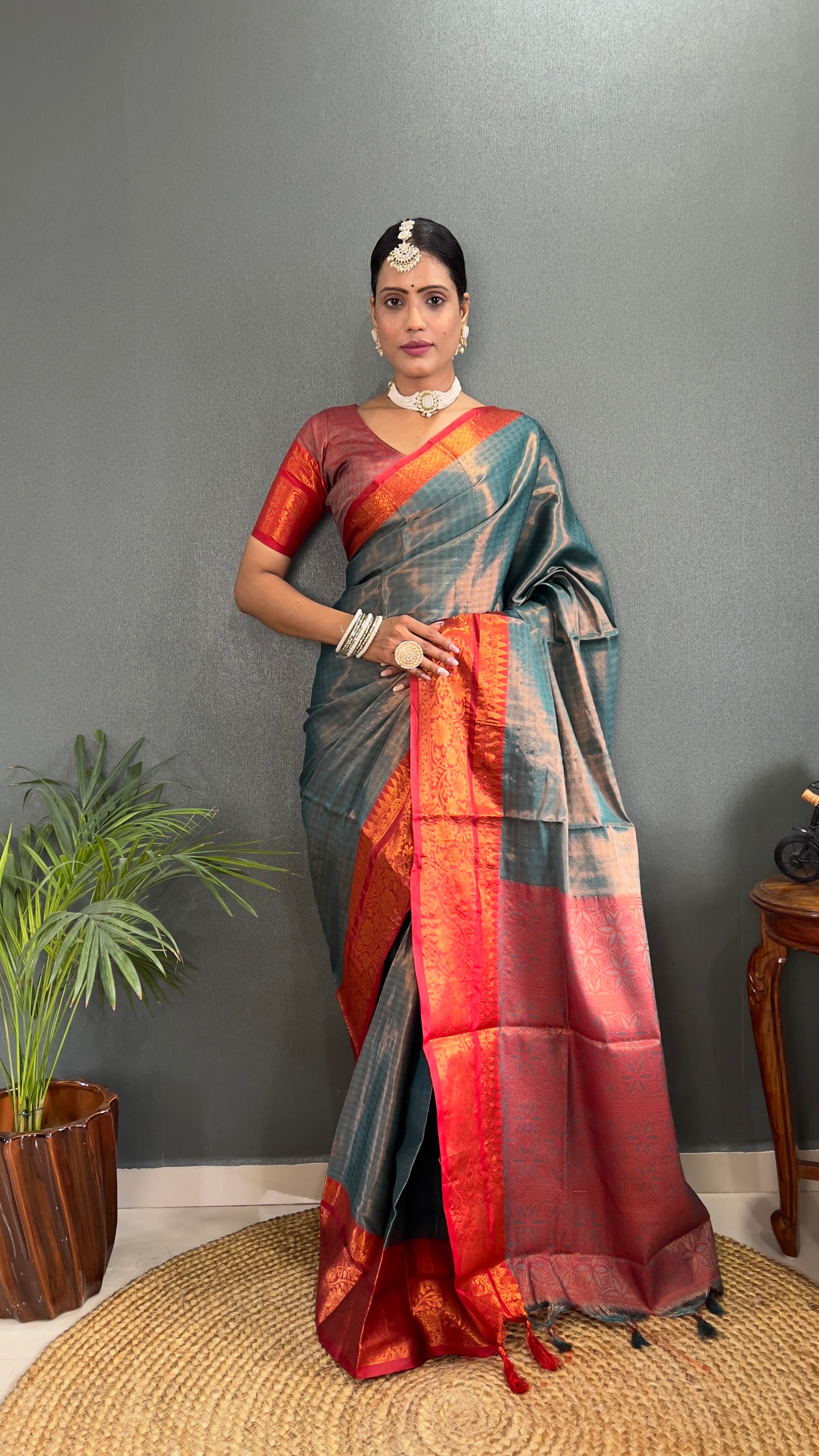 READY TO WEAR SAREE IN JUST 1. MIN