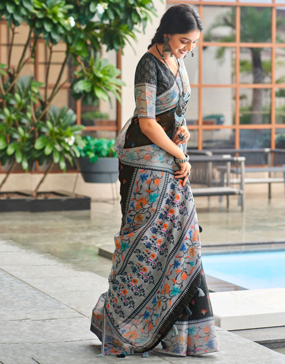 Gray & Black Linen Saree With Printed Work