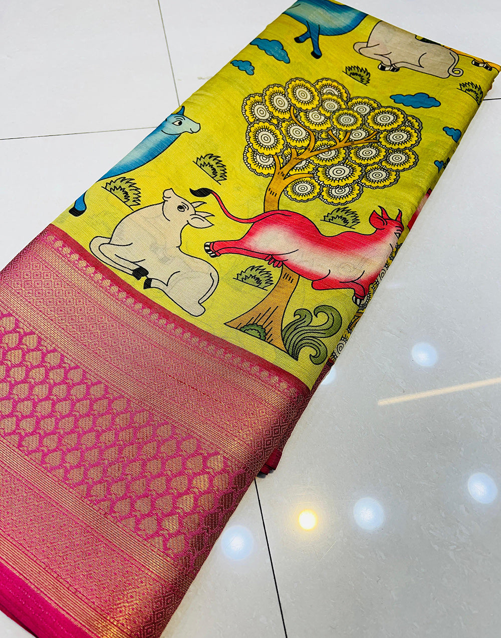 Light Yellow Tissue Silk Saree With Kalamkari Digital Printed & Weaving Border