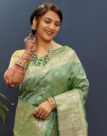 Fern Green Silk Handloom Saree With Zari Weaving Work