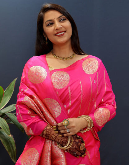 Pink Handloom Silk Saree With Zari Weaving Work