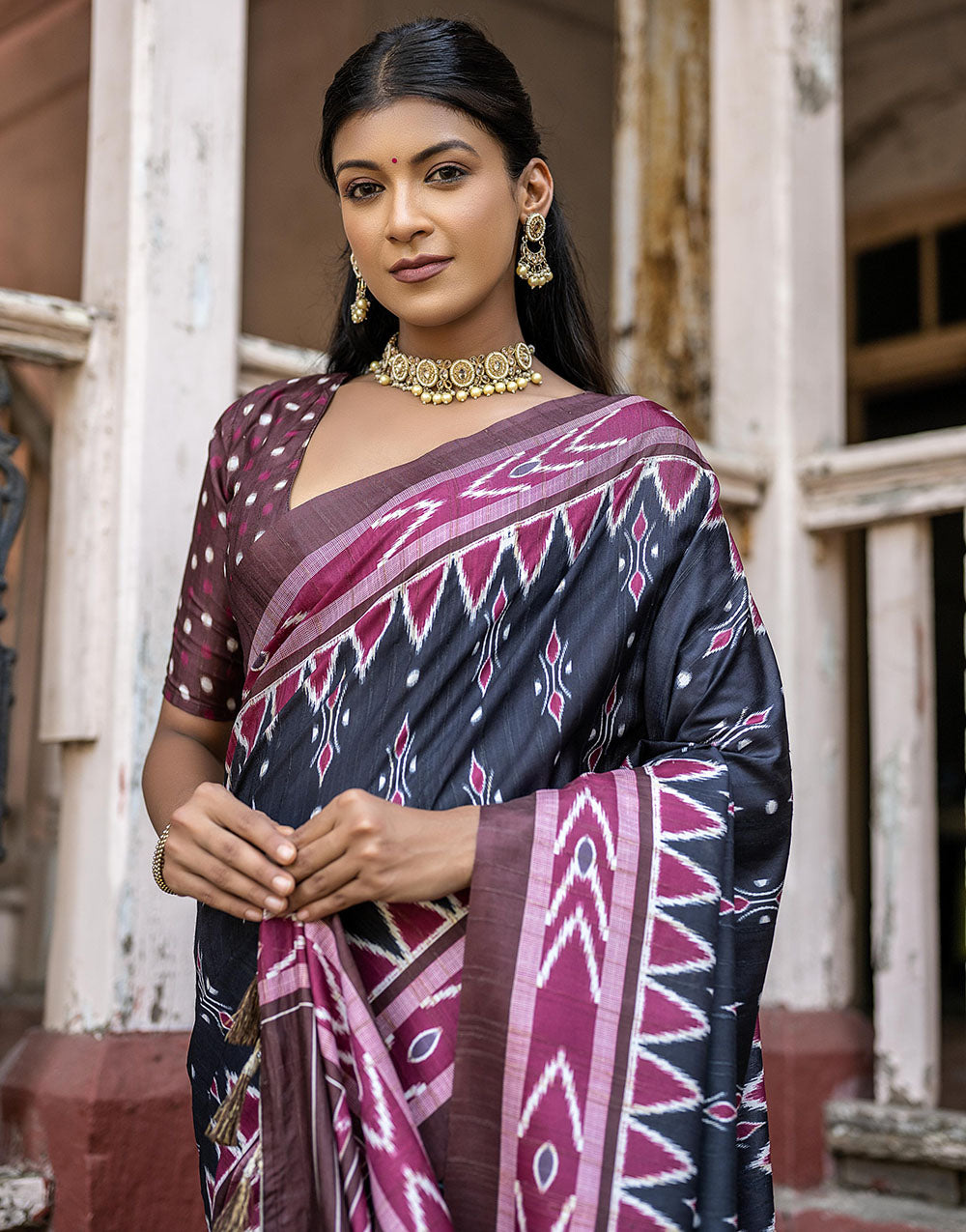 Black Soft Tussar Silk Saree With Ikkat Printed Work