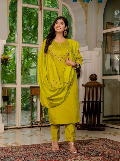 Elegant Straight Kurti Pant Dupatta Set