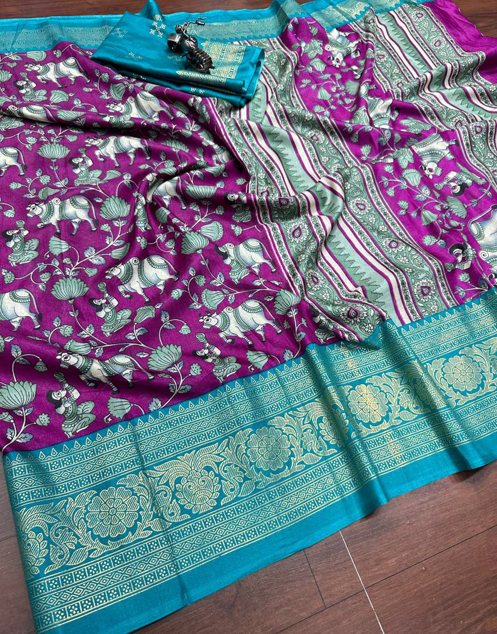 Magenta Dola Silk foil Print Saree – Sareewave