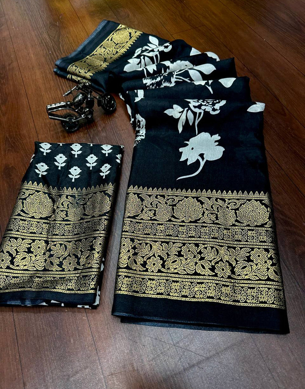 Black Dola Silk Saree With Foil Printed & Weaving Work