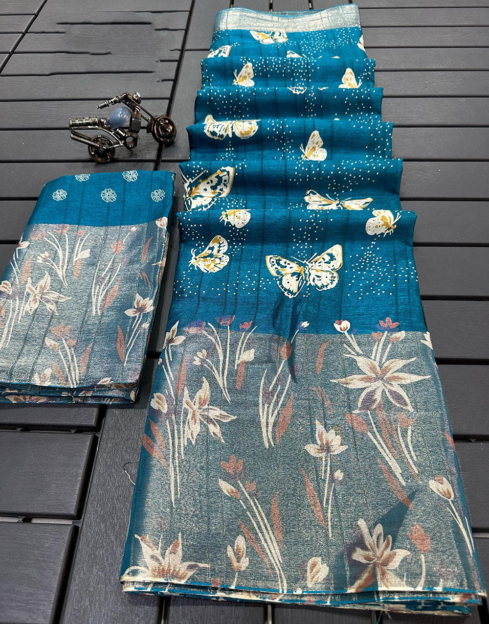 Cyan Blue Dola Silk Saree With Weaving Work