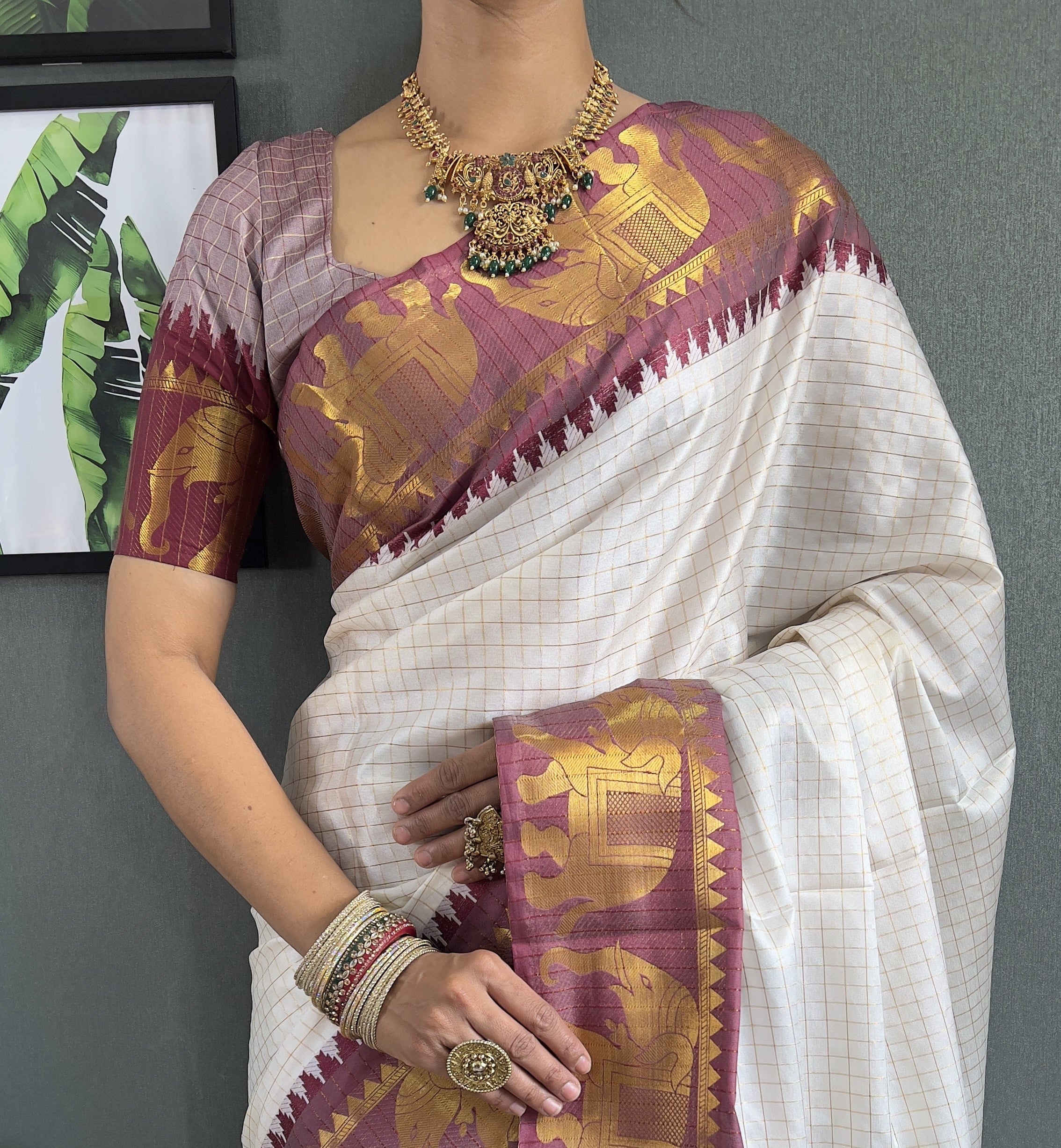 Ethnic Motifs Woven Design Zari Cheks Kanjeevaram Silk Saree Just Wear 1.Min