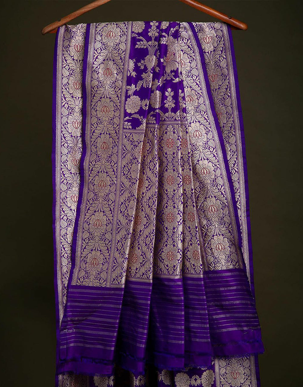 Purple Soft Banarasi Silk Saree With Zari Weaving Work