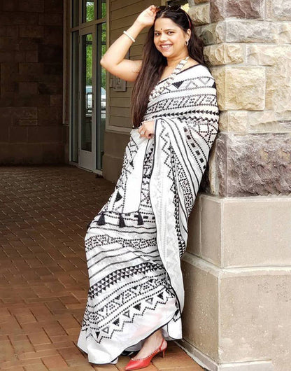 White & Black Geometric Printed Pure Cotton Saree