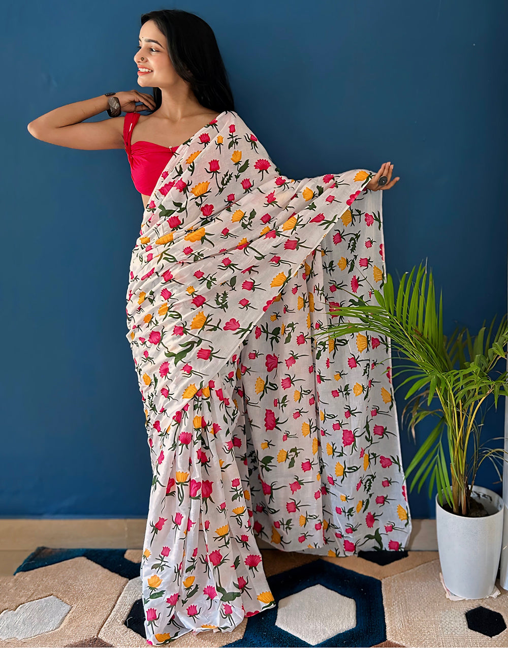 White & Rani Pink Pure Cotton Saree With Floral Printed Work