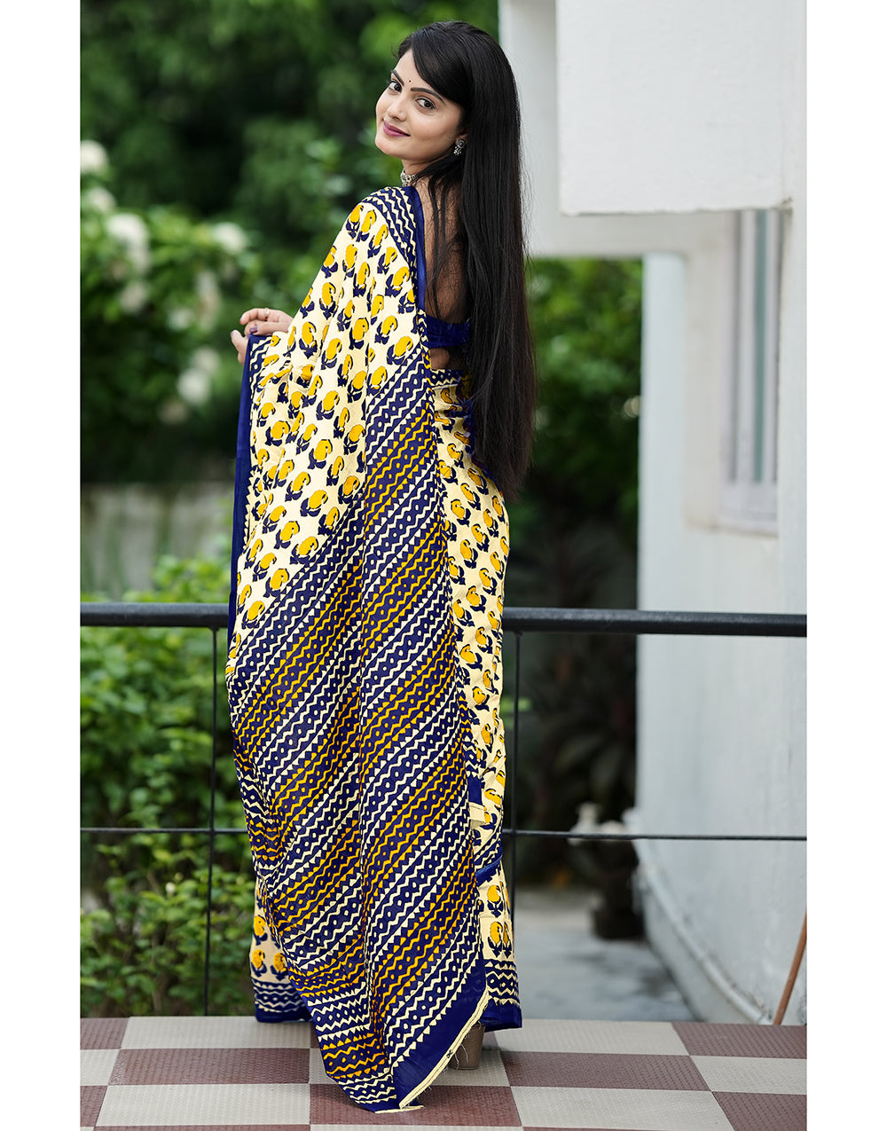 Blond Yellow Mulmul Cotton Saree With Block Printed Work