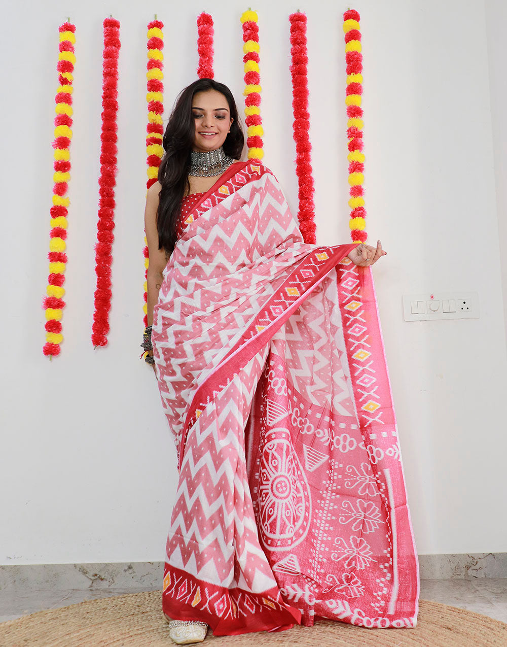 White & Red Pure Soft Mulmul Cotton Saree With Printed Work