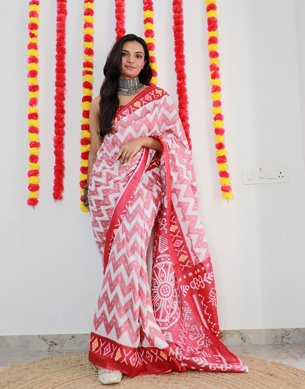 White & Red Pure Soft Mulmul Cotton Saree With Printed Work