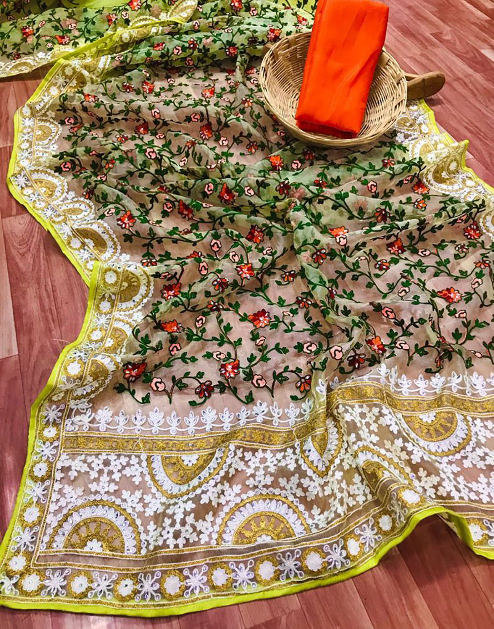Green Organza Saree With Embroidery Work
