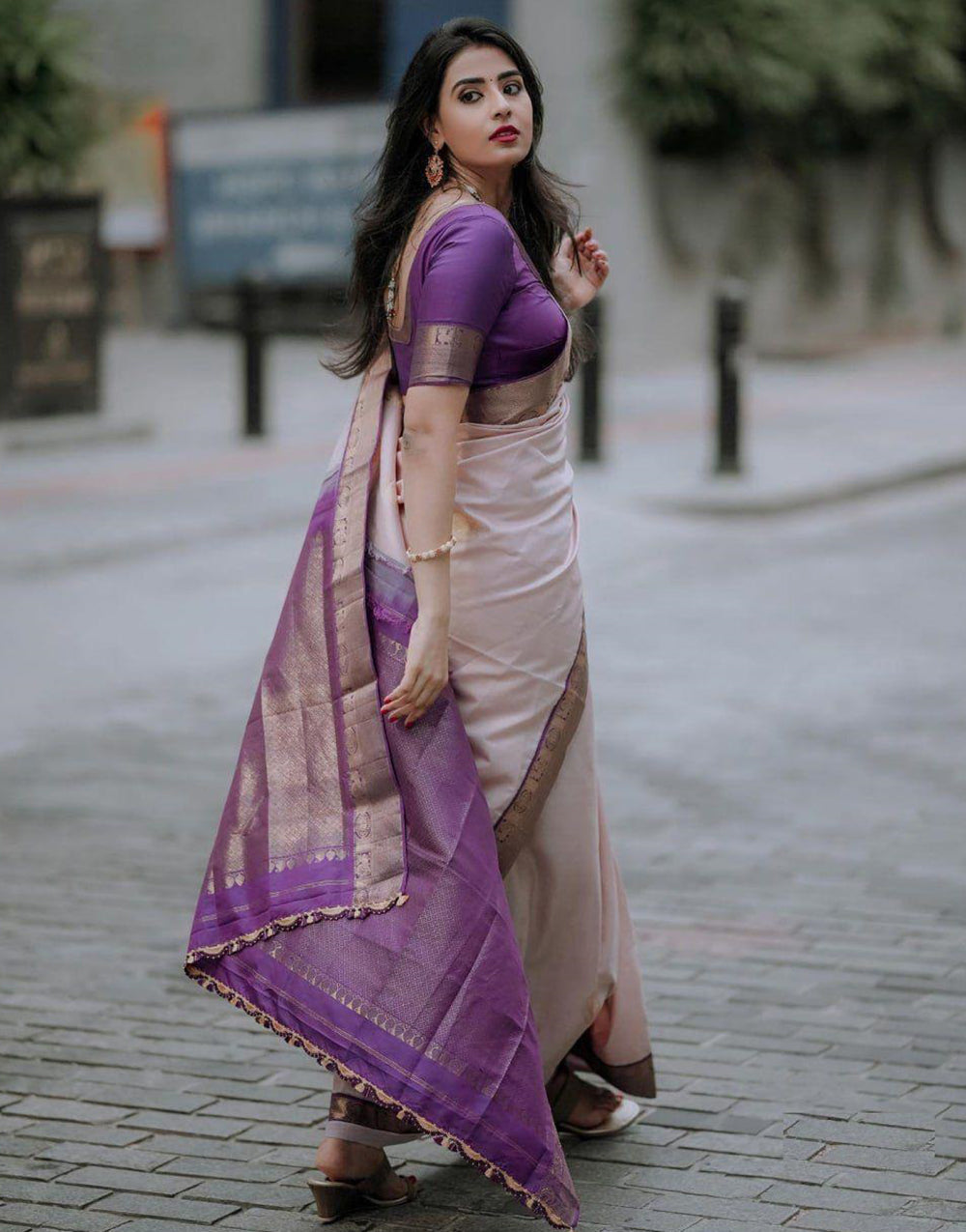 Creami Purple Kanjivaram Saree With Weaving Work