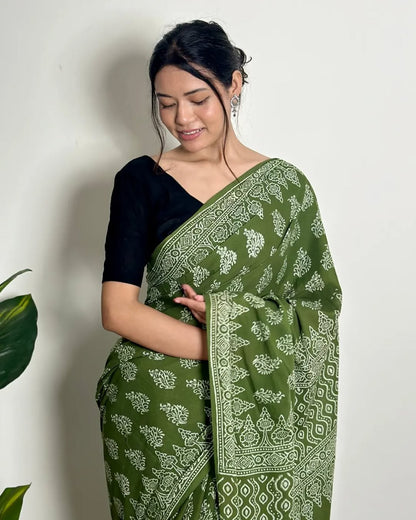 Green Mul Cotton Ready To Wear Saree With Pocket