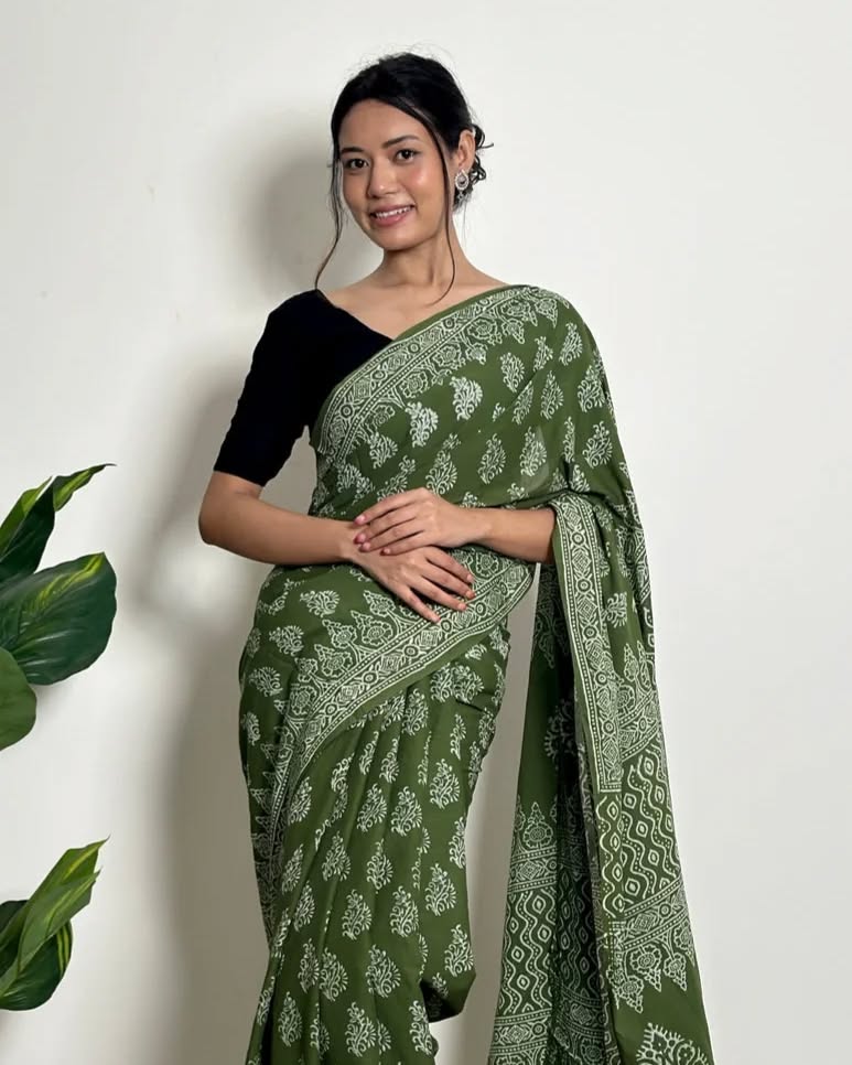 Green Mul Cotton Ready To Wear Saree With Pocket