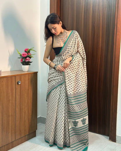 Cream Mul Cotton Ready To Wear Saree With Pocket