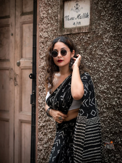 Black Mul Cotton Ready To Wear Saree With Pocket