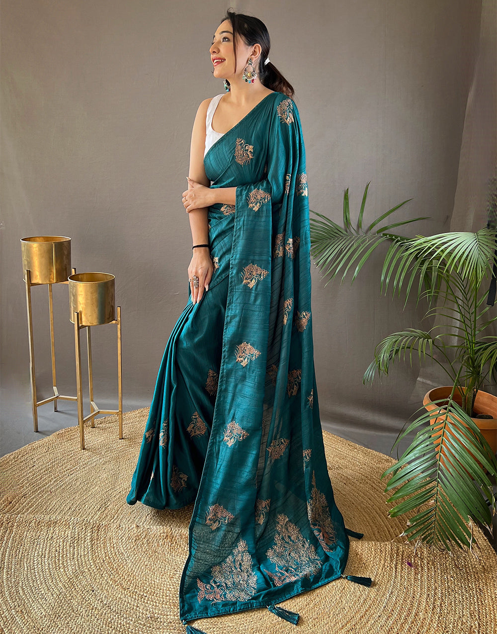 Pine Green Silk Saree With Embroidery Work