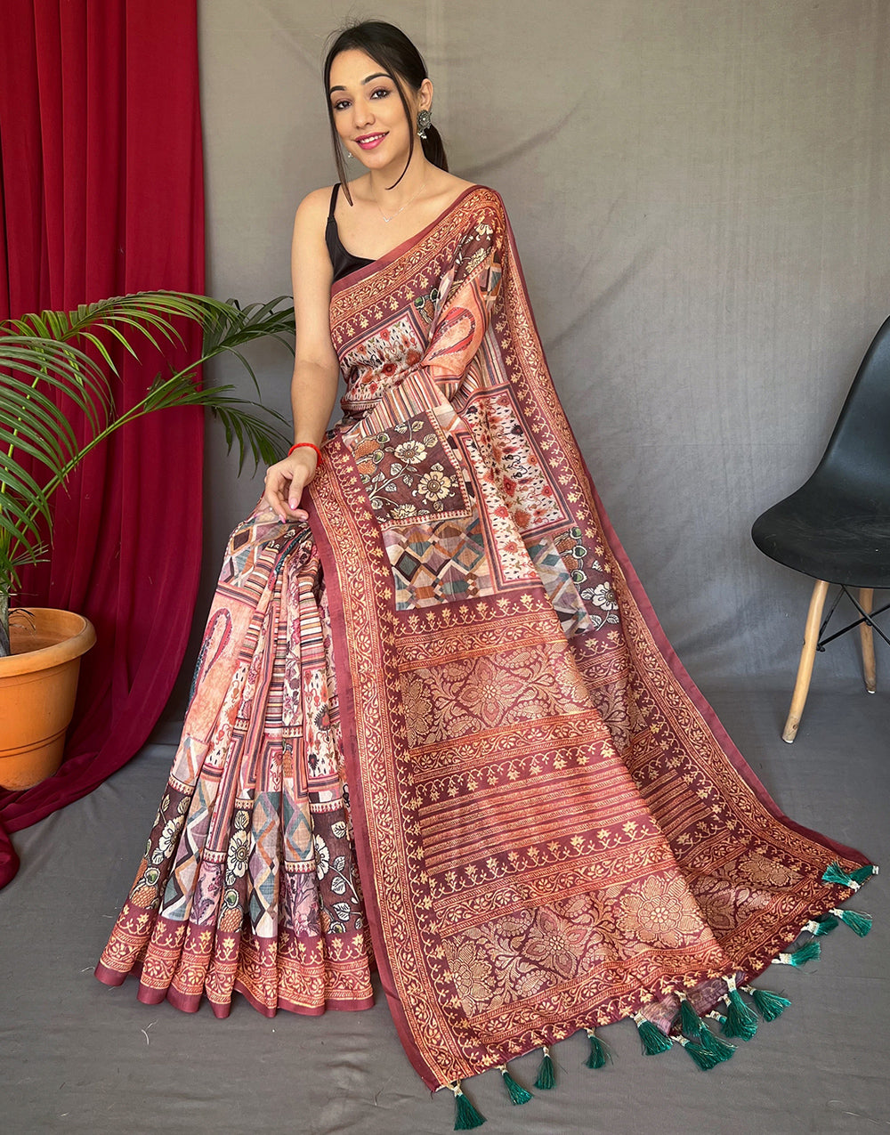 Dark Brown Cotton Saree With Printed Work