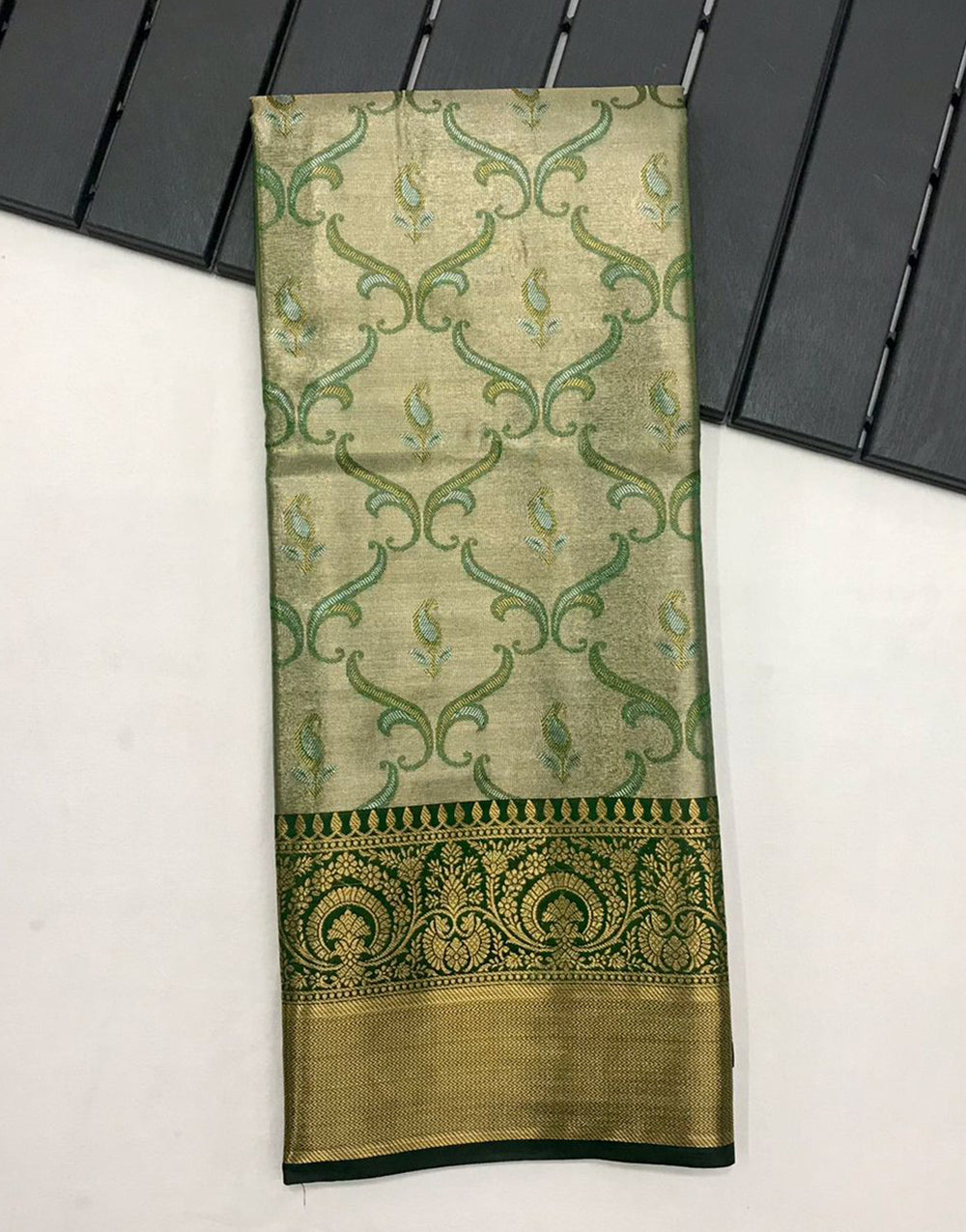 Olive Green Kanchipuram Silk Saree With Zari Weaving Work