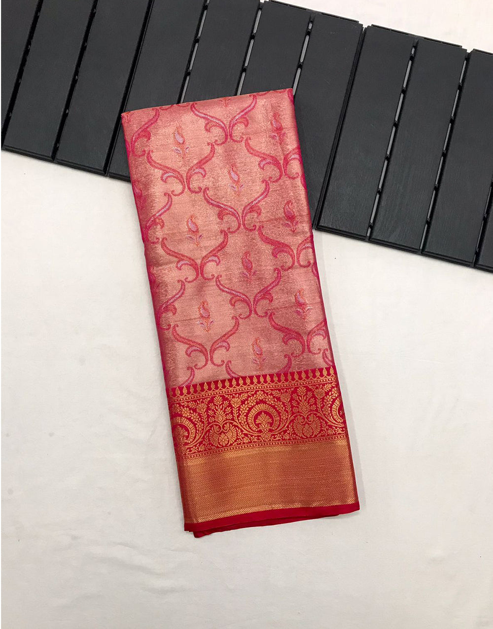 Rouge Pink Kanchipuram Silk Saree With Zari Weaving Work