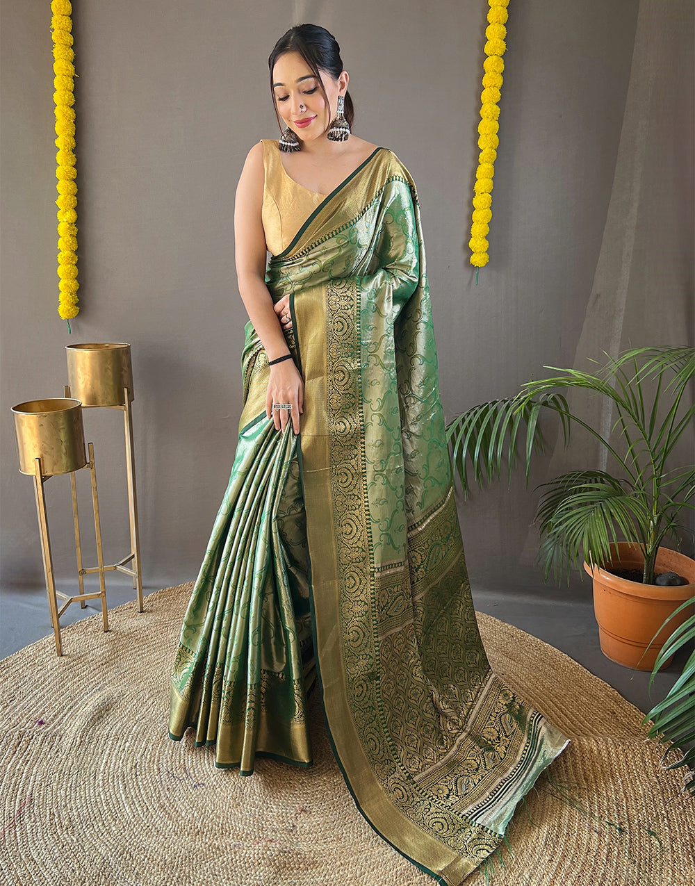 Light Green Kanchipuram Silk Saree With Zari Weaving Work