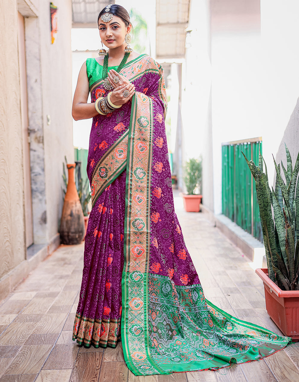 purple Patola Silk Saree With Weaving Work