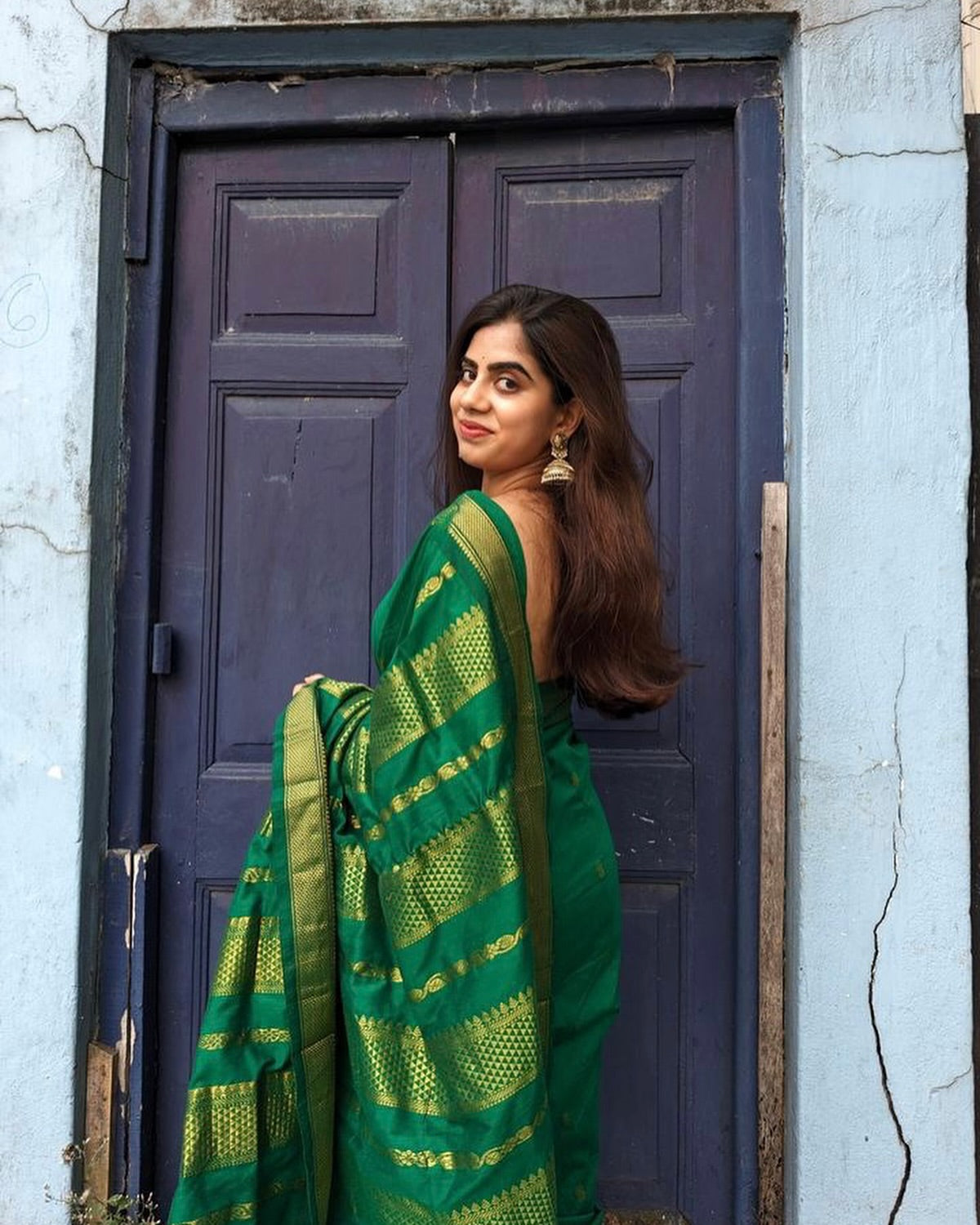 Banarasi Silk Saree With Zari Weaving Work