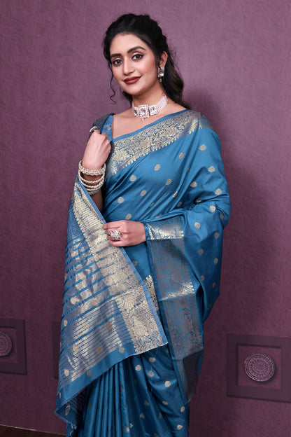 Graceful Satin Jacquard Woven Saree with Rich Textured Weaving
