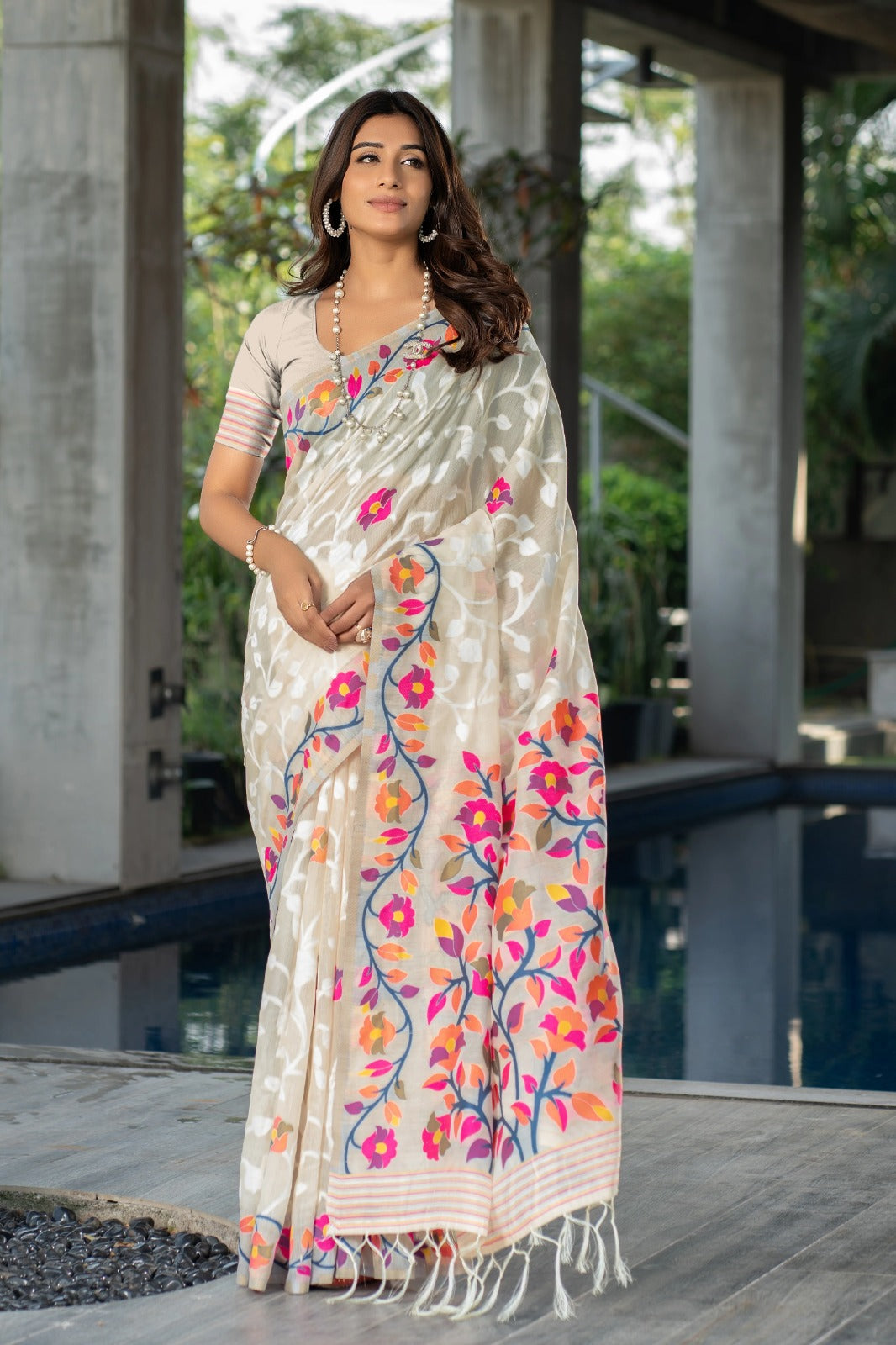 Sareewave Presents Off-White Cotton Jamdani Saree