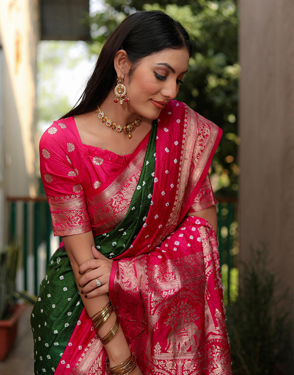 Pink & Dark Green Hand Bandhej Bandhani Saree With Weaving Work