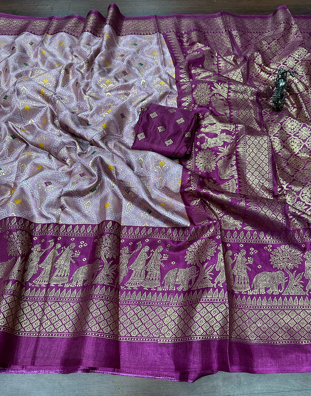 Heather Lavender Dola Silk Saree With Foil Printed Work