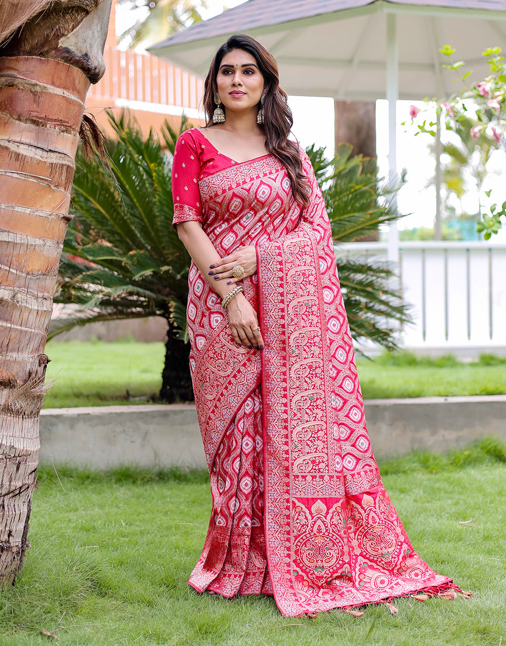 Crimson Red Kanjivaram Silk Saree With Zari Weaving Work