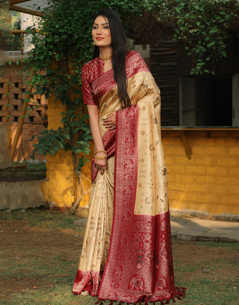 Cream & Maroon Kanjivaram Silk Saree With Weaving Work