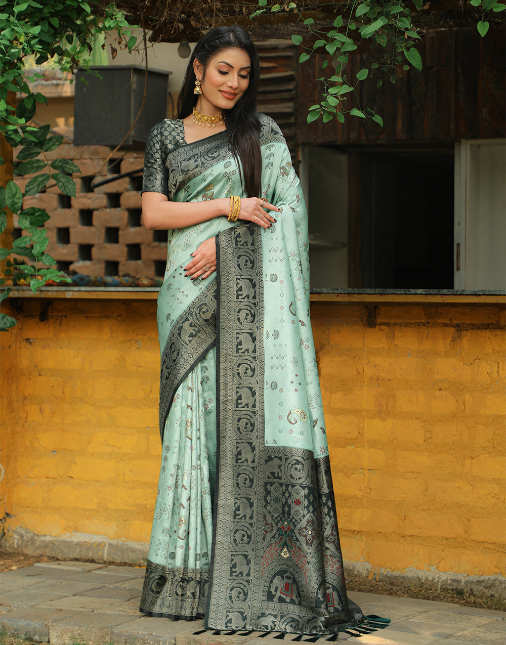 Black & Mint Green Kanjivaram Silk Saree With Weaving Work