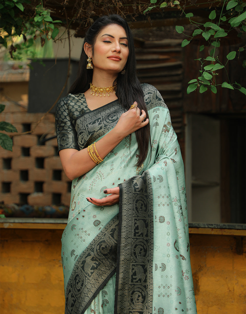 Black & Mint Green Kanjivaram Silk Saree With Weaving Work