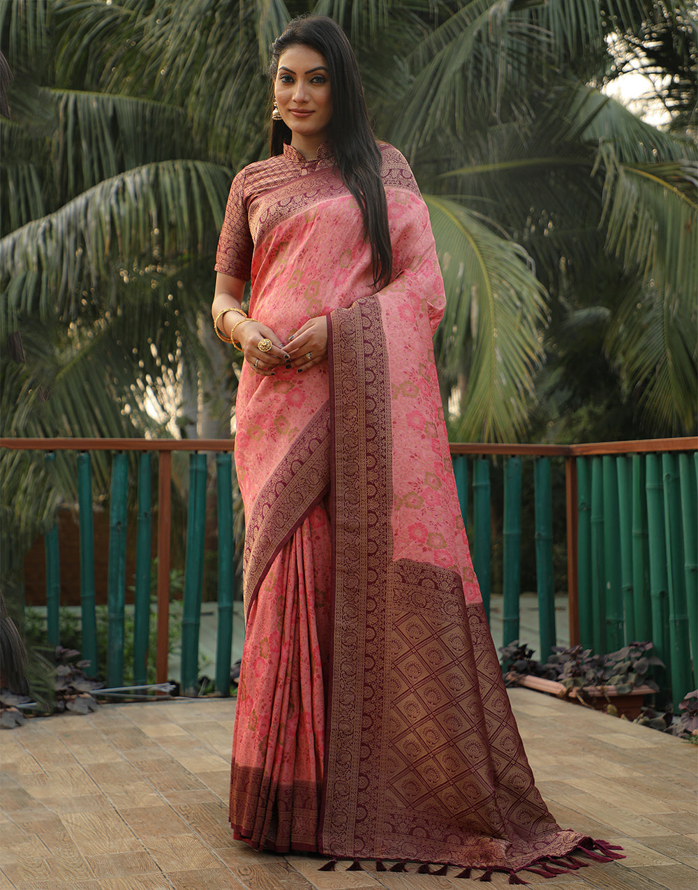 Crimson Red Kanjivaram Soft Silk Saree With Weaving Work