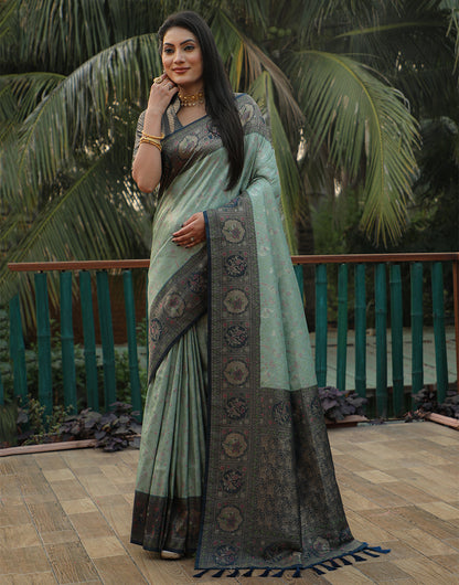 Lincoln Green Kanjivaram Soft Silk Saree With Weaving Work