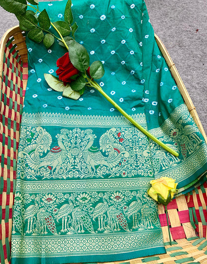 Green Kanjivaram Silk Saree With Zari Weaving Work