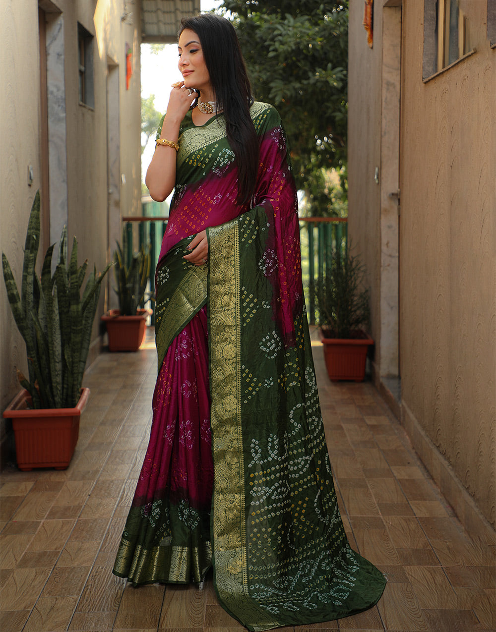 Mehndi & Berry Magenta Bandhej Silk Saree With Weaving Work