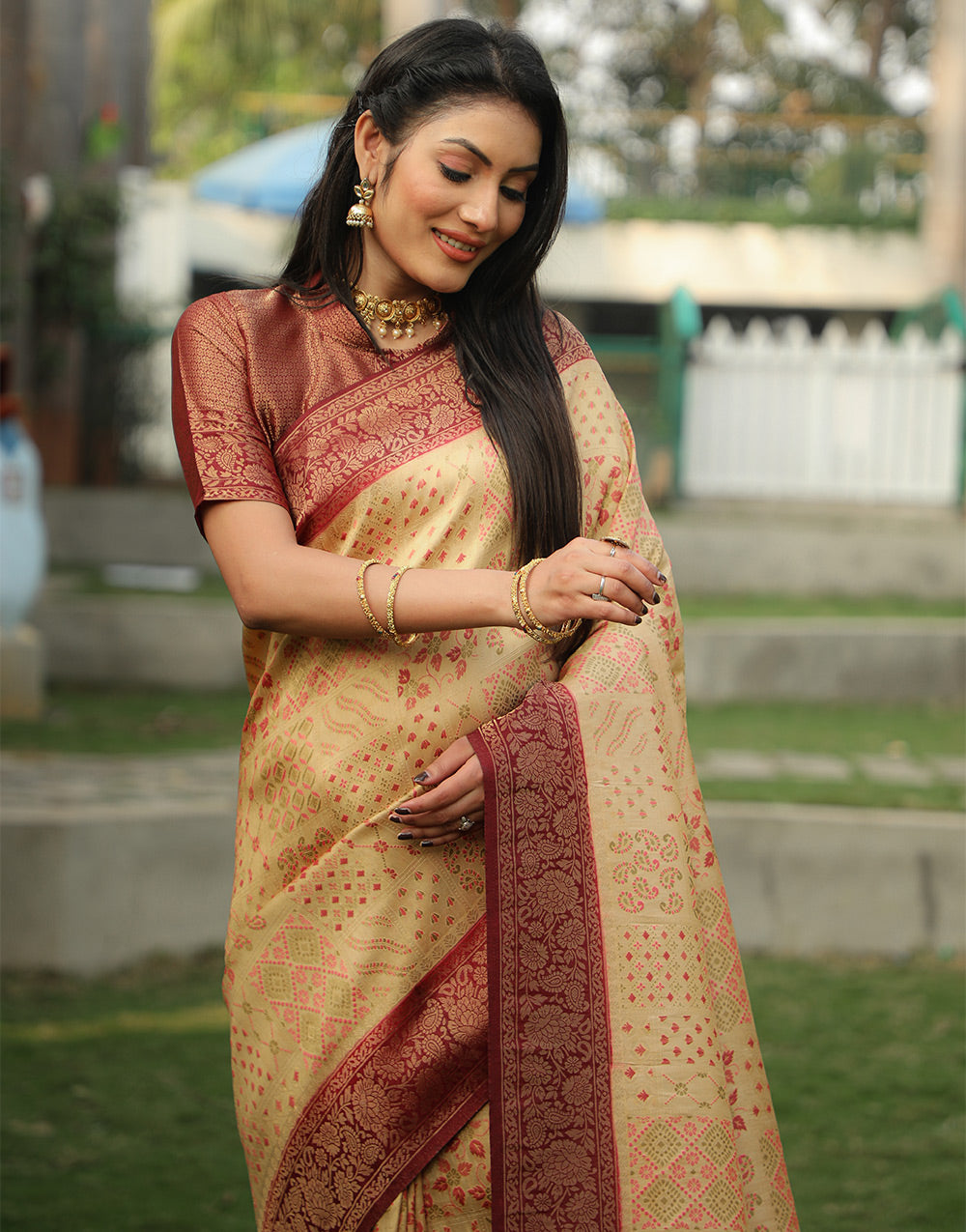 Cream Kanjivaram Silk Saree With Weaving Work