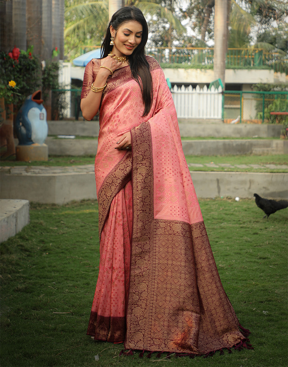 Salmon Pink Kanjivaram Silk Saree With Weaving Work