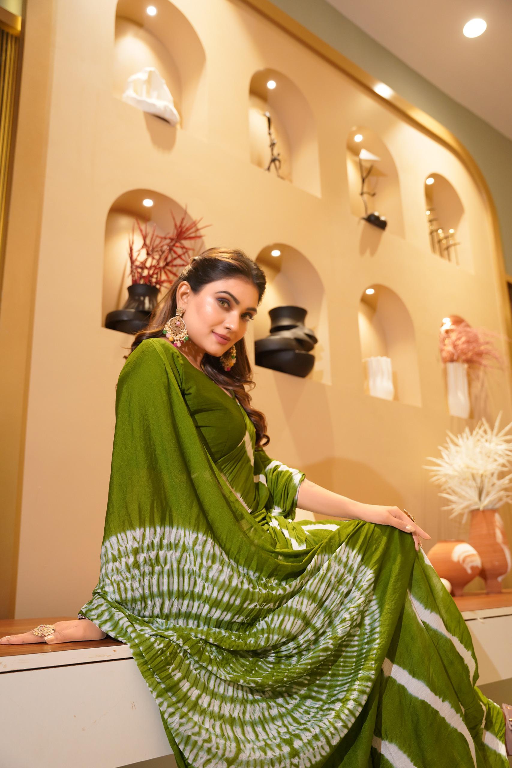 Awesome Heavy Saree With Hand Leriya With Sibori Work