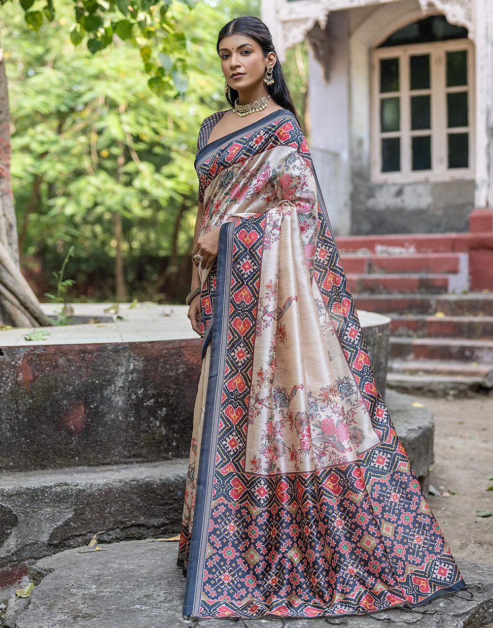 State Gray Soft Tussar Silk Saree With Printed Work