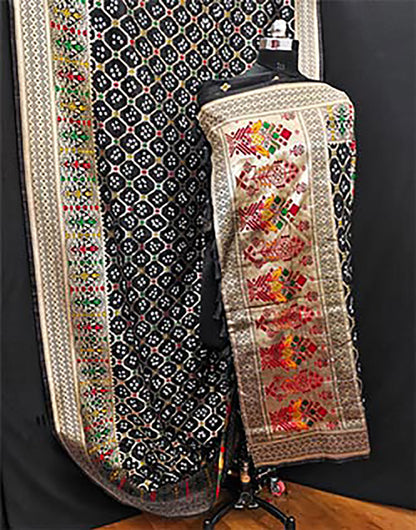 Black Bandhani Silk Saree With Zari Weaving Work
