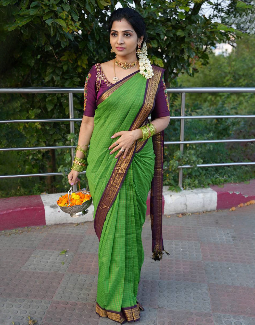 Green Silk Saree With Weaving Work