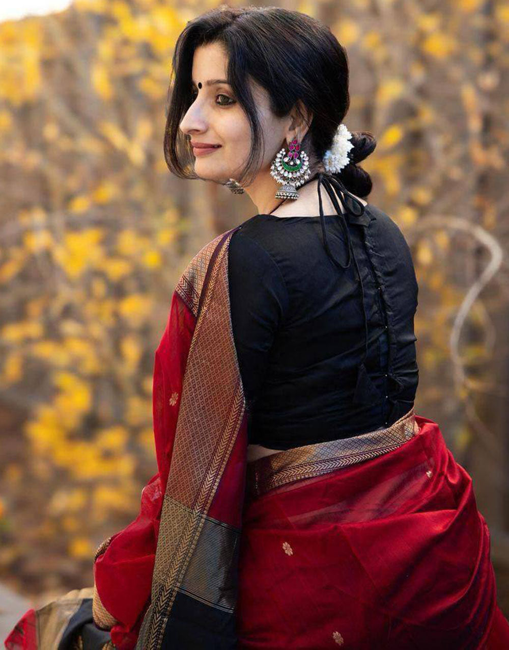 Red & Black Soft Linen Silk Saree With Zari Weaving Work