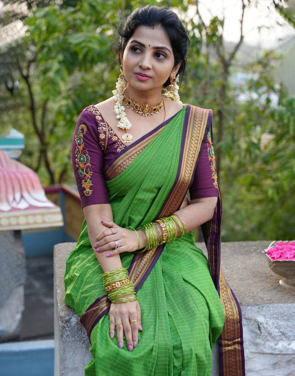 Green Silk Saree With Weaving Work